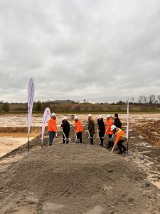 Gruppenbild_Spatenstich